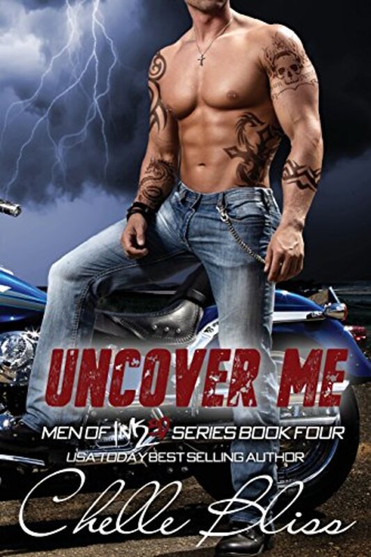 Book cover for "Uncover Me" by Chelle Bliss