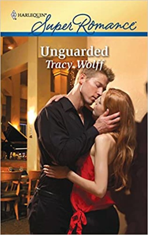 Book cover for "Unguarded" by Tracy Wolff