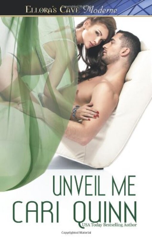 Book cover for "Unveil Me" by Cari Quinn