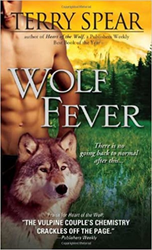 Book cover for "Wolf Fever" by Terry Spear