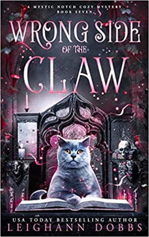 Book cover for "Wrong Side of the Claw" by Leighann Dobbs