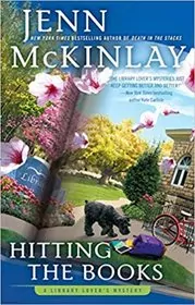 Book cover for "Hitting the Books" by Jenn McKinlay