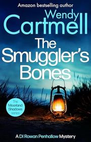 Book cover for "The Smuggler's Bones" by Wendy Cartmell
